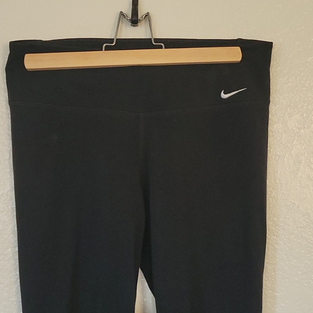 Nike Dri-Fit capri black leggings